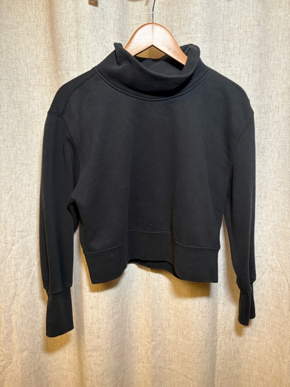 Abercrombie & Fitch Mock Neck Pullover
